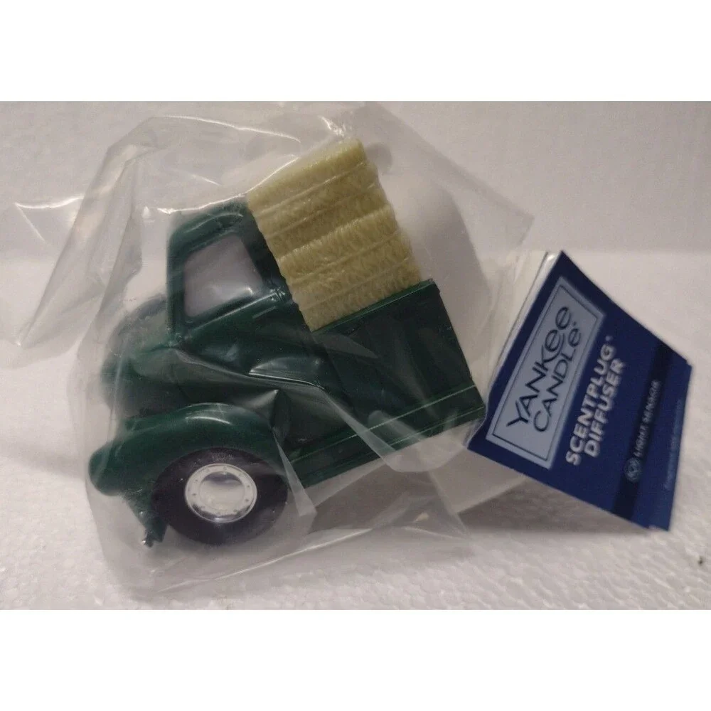Yankee Candle Fall Green Truck with Light Sensor Scent-Plug Diffuser Base